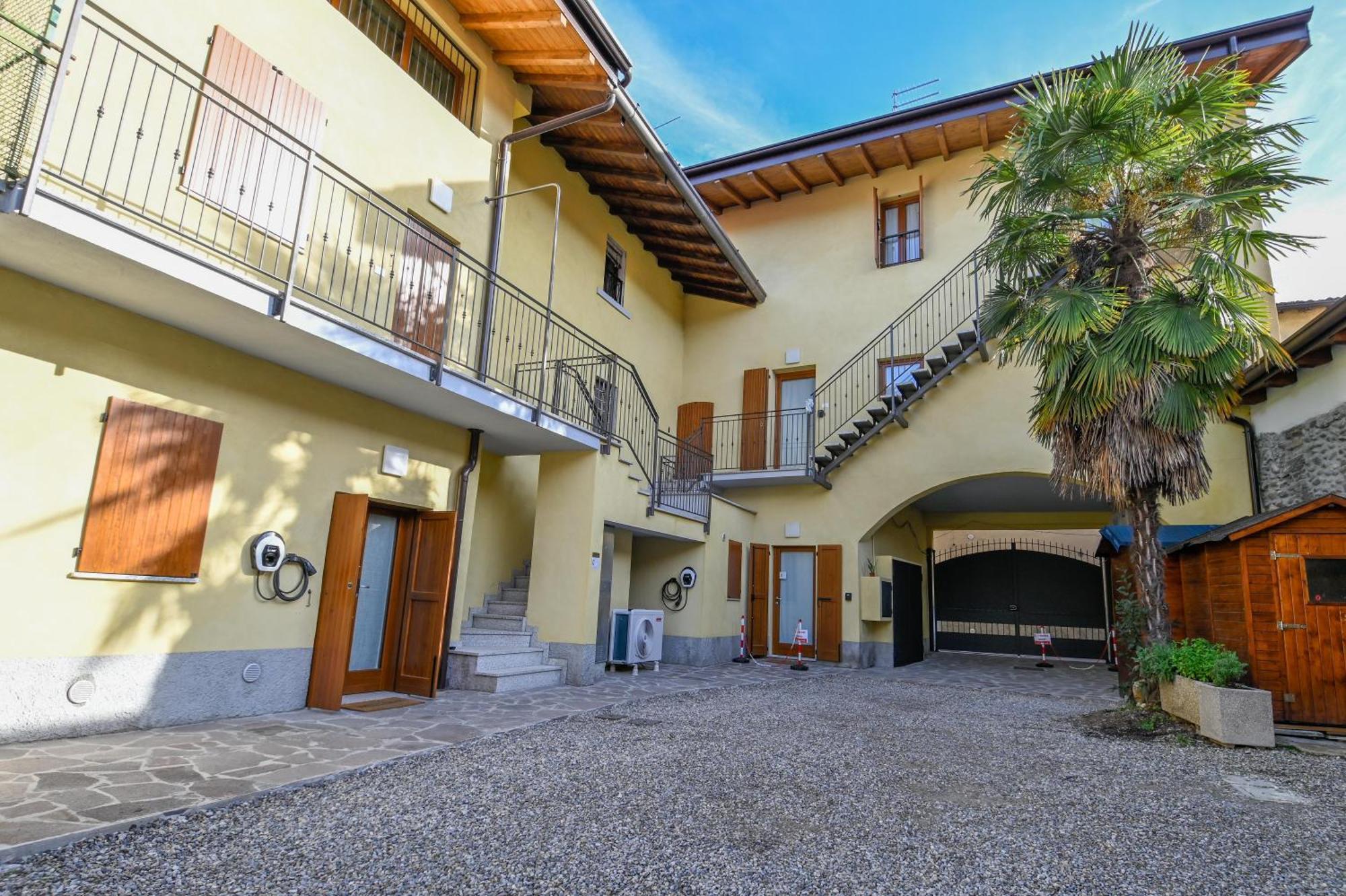 La Corte Di Scanzo Scanzorosciate Exterior foto
